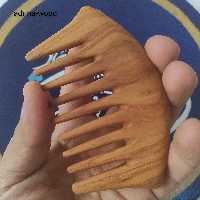 شونه چوبی از جنس چوب بادام