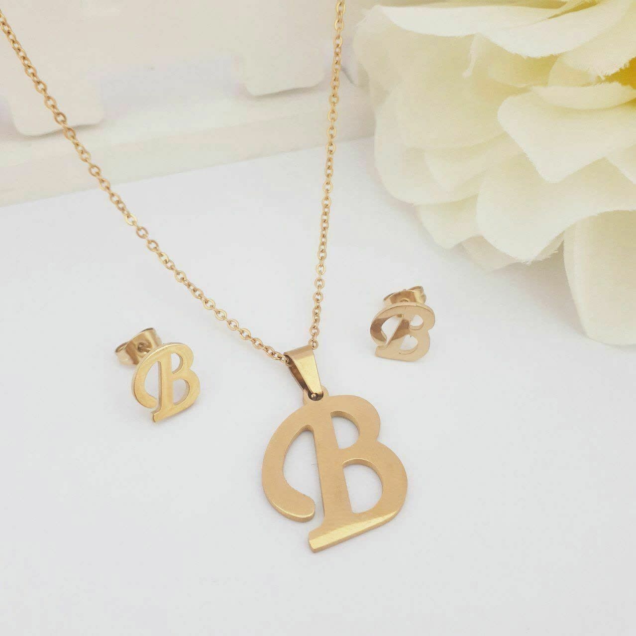 نیمست کد5878 حرف B.استاینلس استیل آبکاری طلا.رنگ ثابت.ضدحساسیت