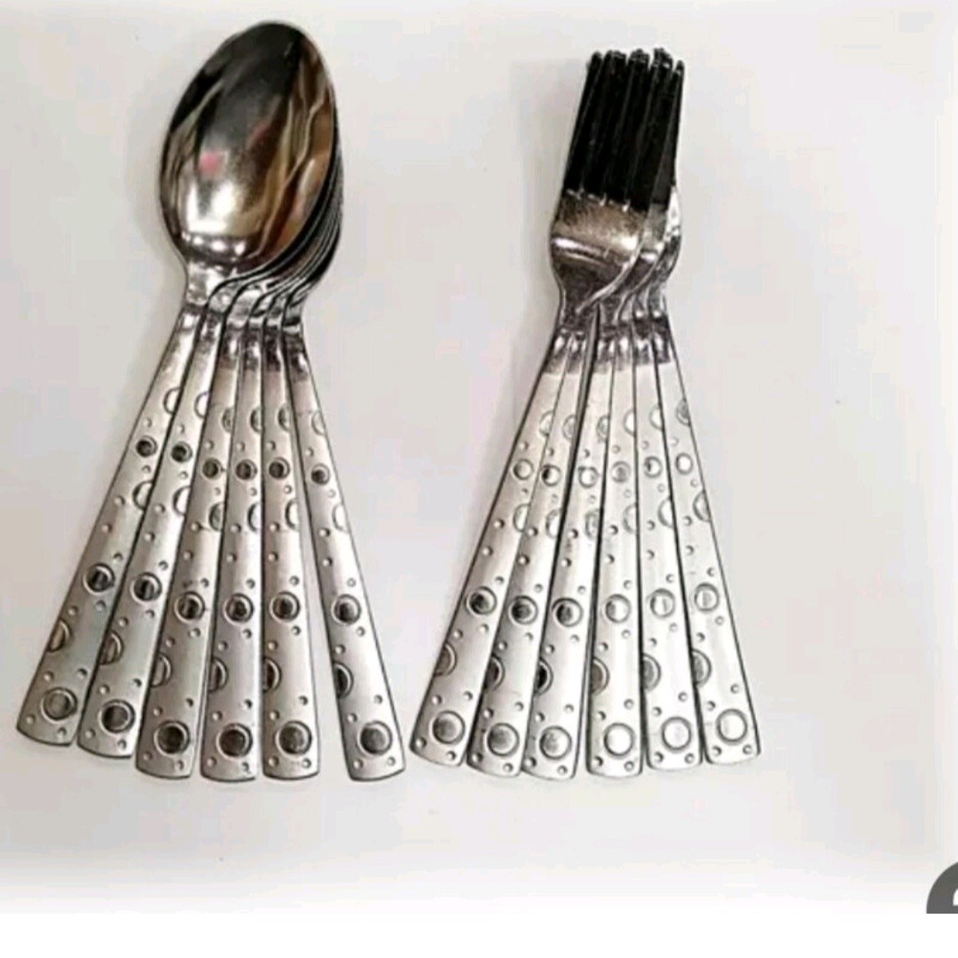 قاشق وچنگال توپی شش عدد قاشق شش عدد چنگال 