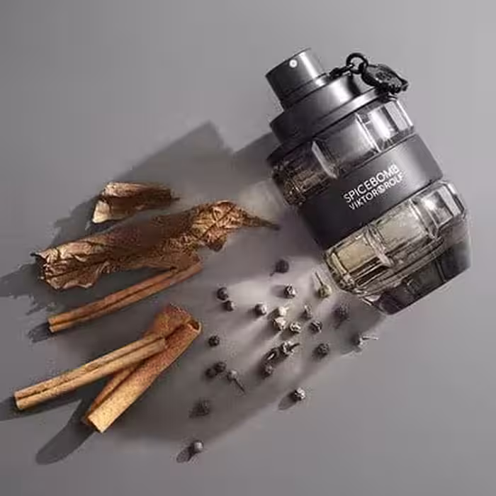 عطر ویکتور اند رولف اسپایس بمب