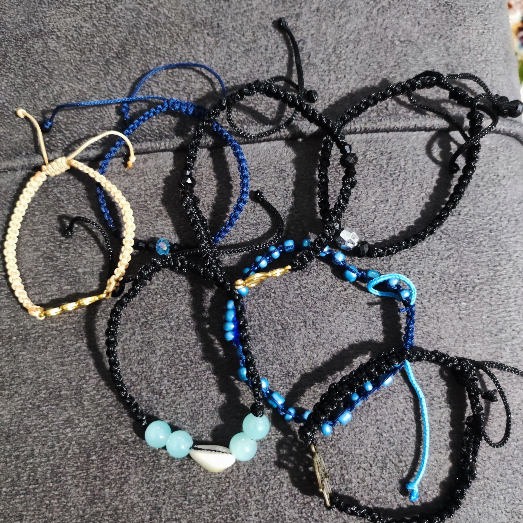 دستبند مکرومه بافی