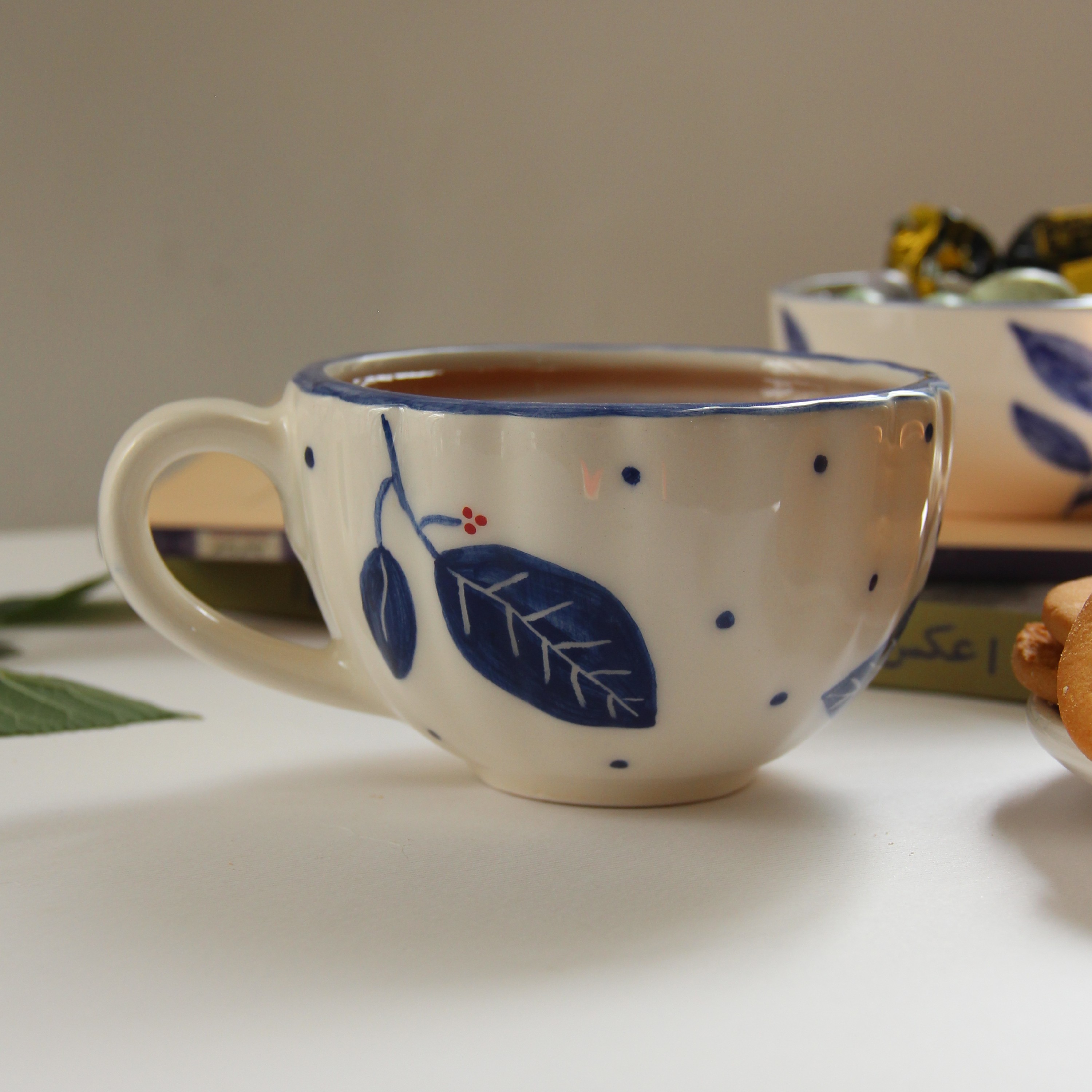 ماگ سرامیکی طرح برگ 