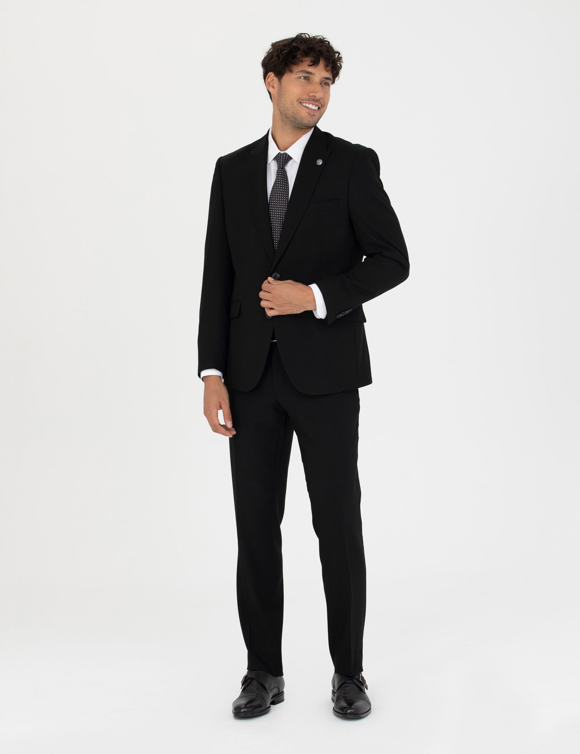 کت و شلوار مردانه مشکی پیرکاردین - فروشگاه لباس شهرمون