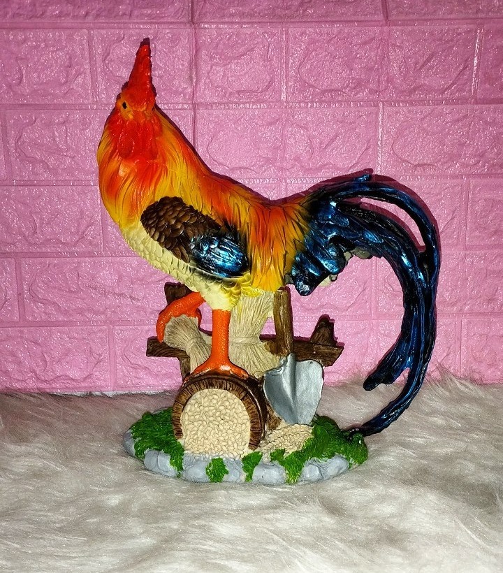 مجسمه خروس بزرگ