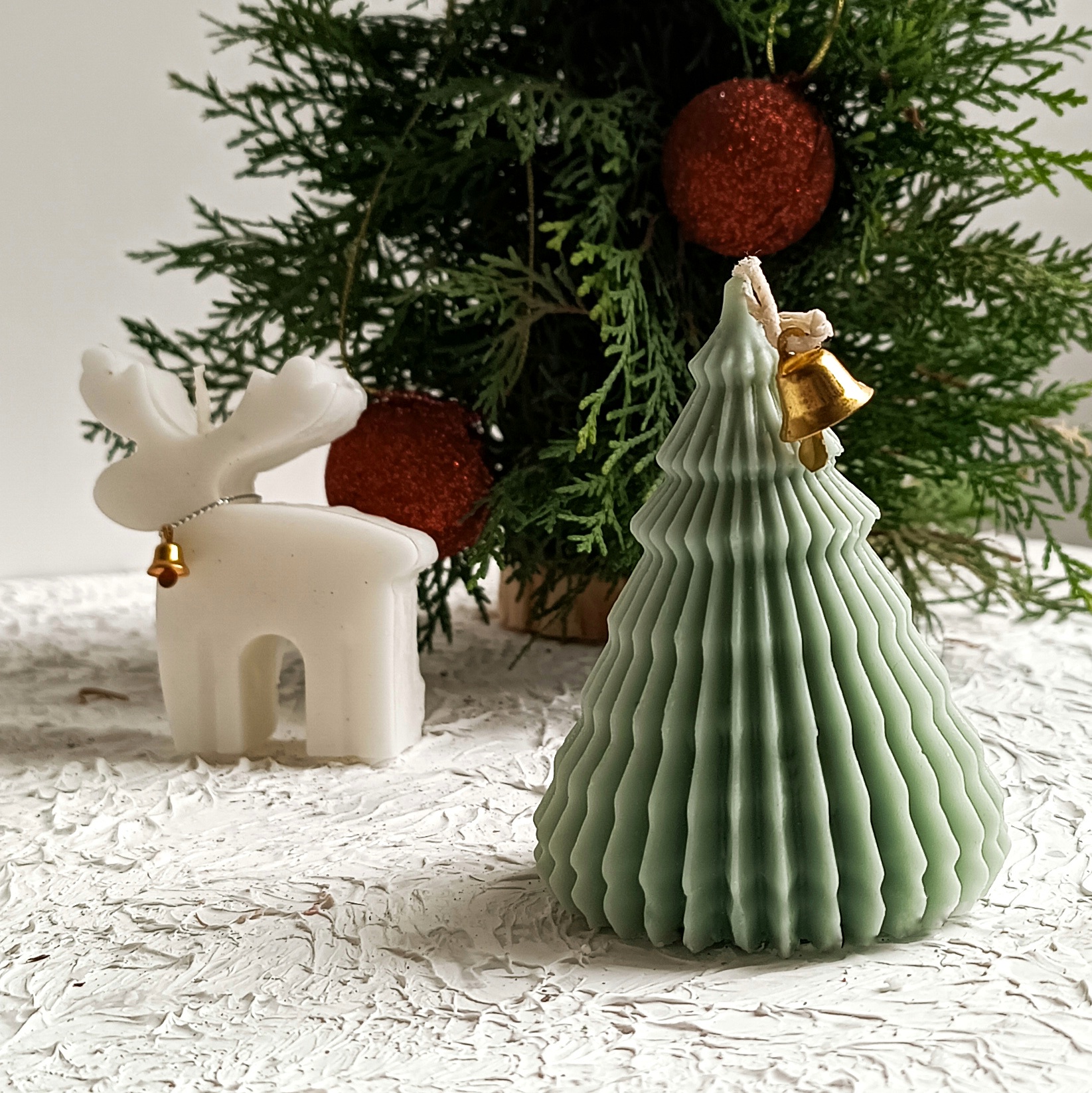 شمع کاج مخروط