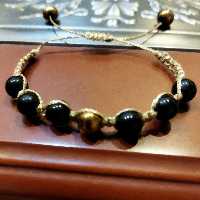 دستبند مشکی طلایی 