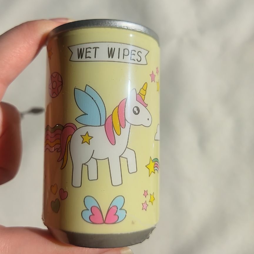 دستمال مرطوب 