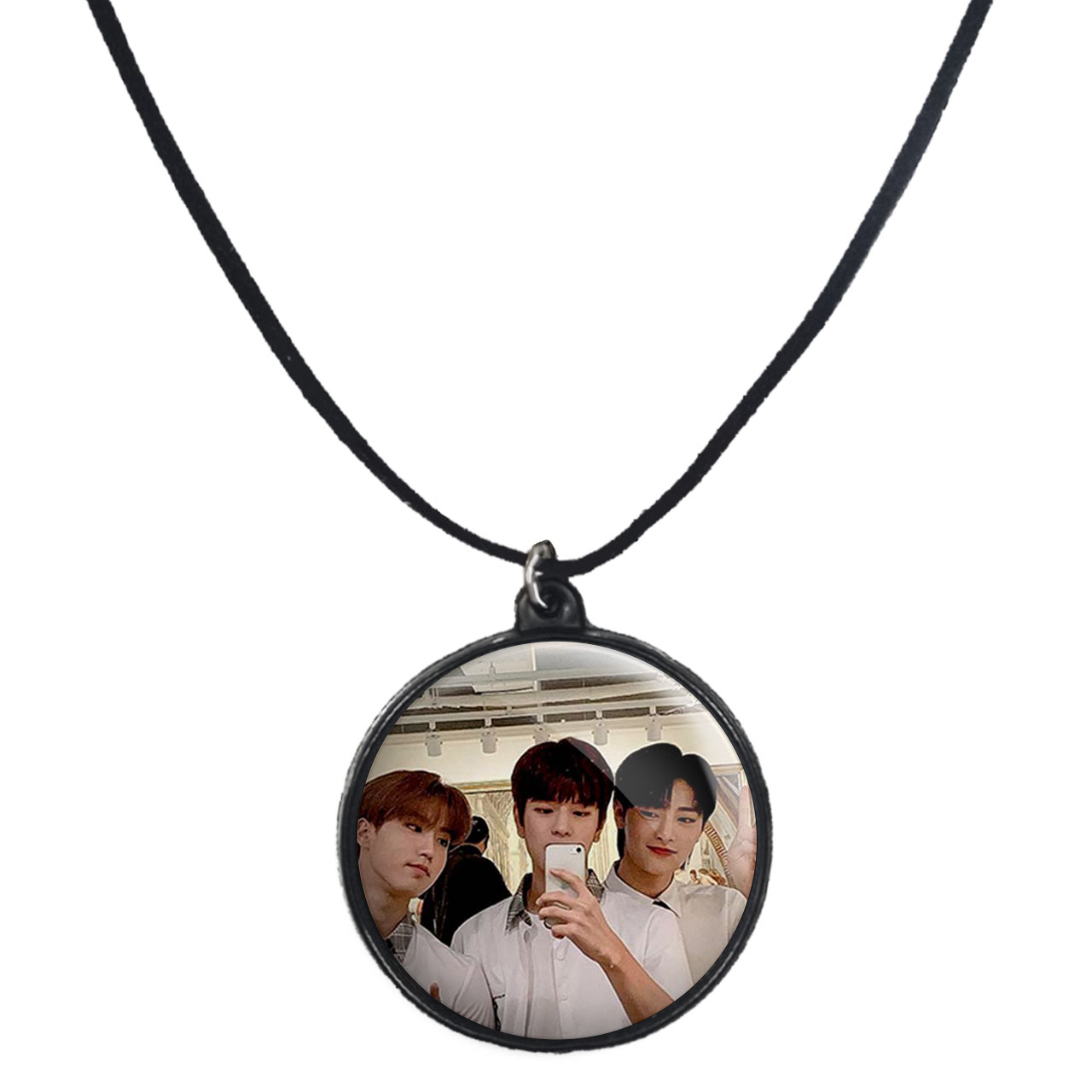 گردنبند پرمانه طرح straykids کد pmb.12146مدل دو طرفه