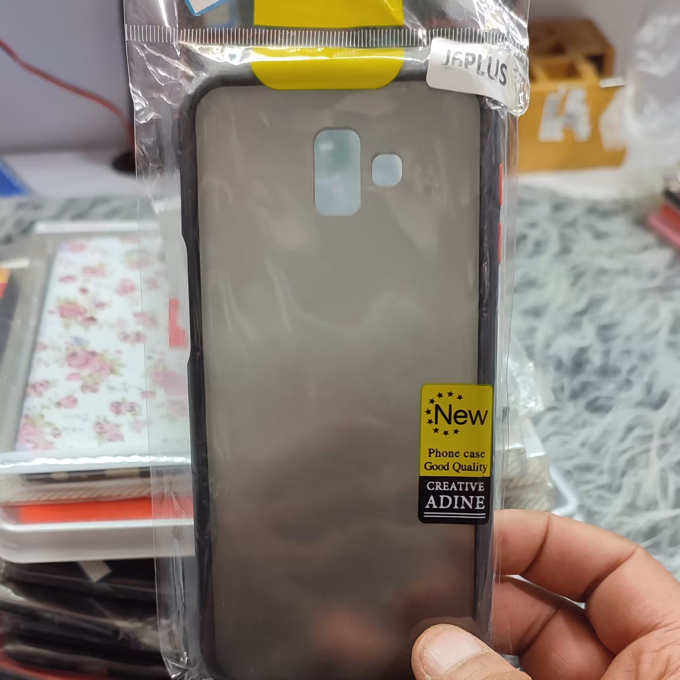 گارد   SAMSUNG J6 PLUS شش