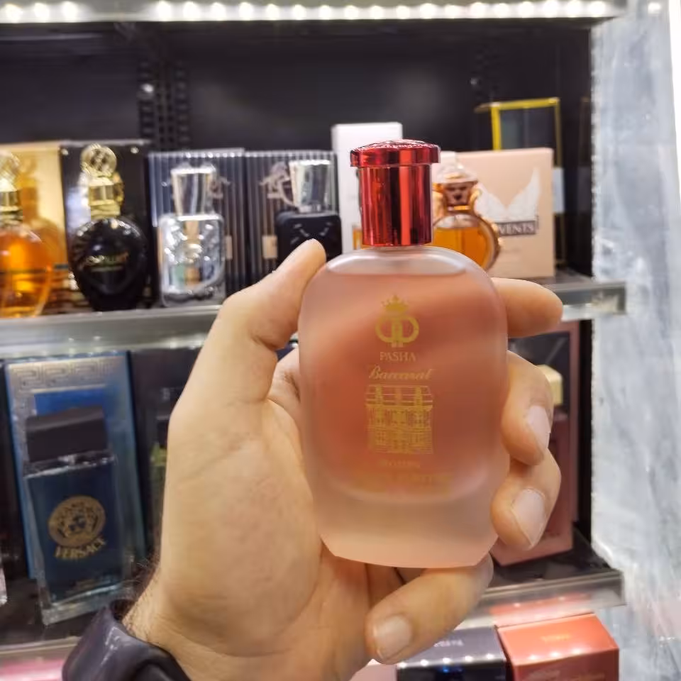 ادکلن باکارات رژ پاشا با رایحه گرم و جذاب مناسب بانوان و آقایان