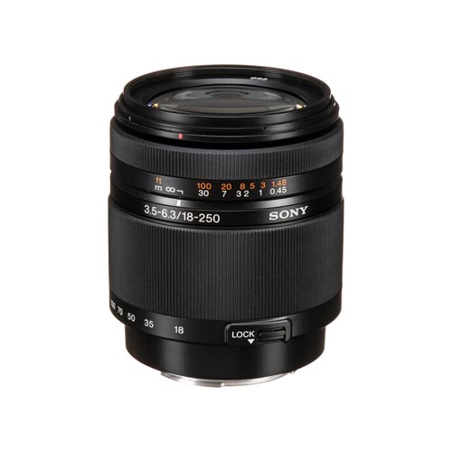 لنز سونی DT 18-250mm f/3.5-6.3