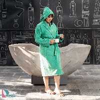 حوله تن پوش آرام رنگ سبز زمردی