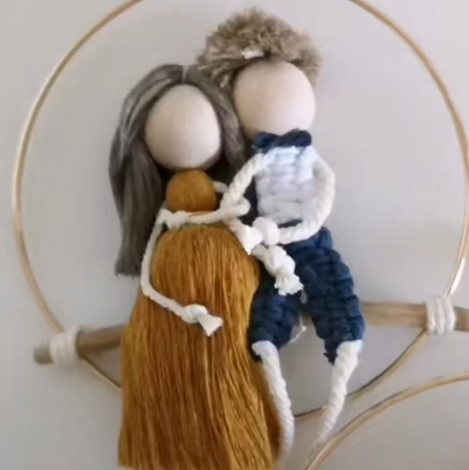 آویز عروسکی مدل بارداری مکرومه