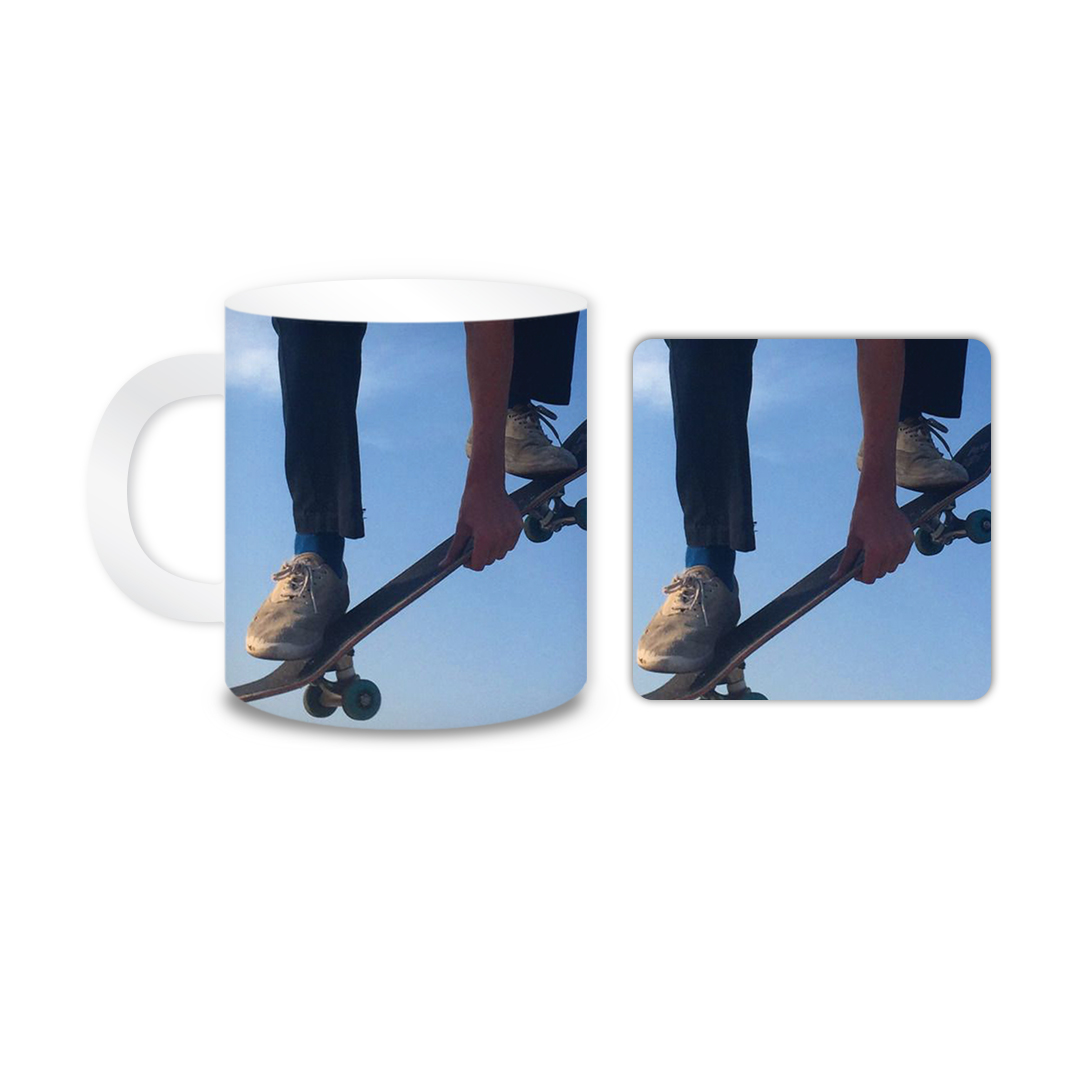 ماگ مدل اسکیت کد 1517 به همراه زیر لیوانی