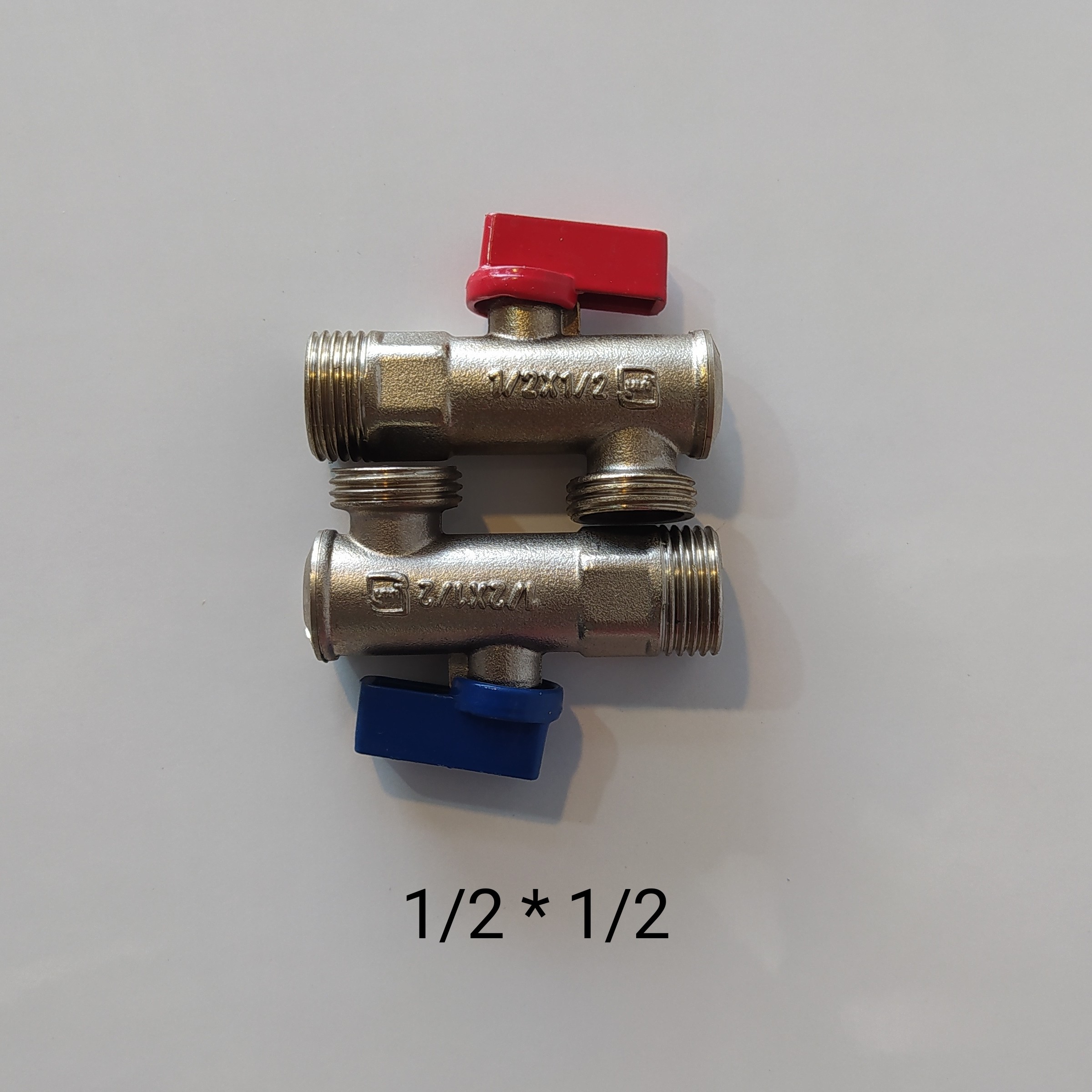 شیر پیسوار سایز بزرگ برنجی جهت نصب داخل کابینت جهت قطع و وصل آب ورودی  شیراهرمی 