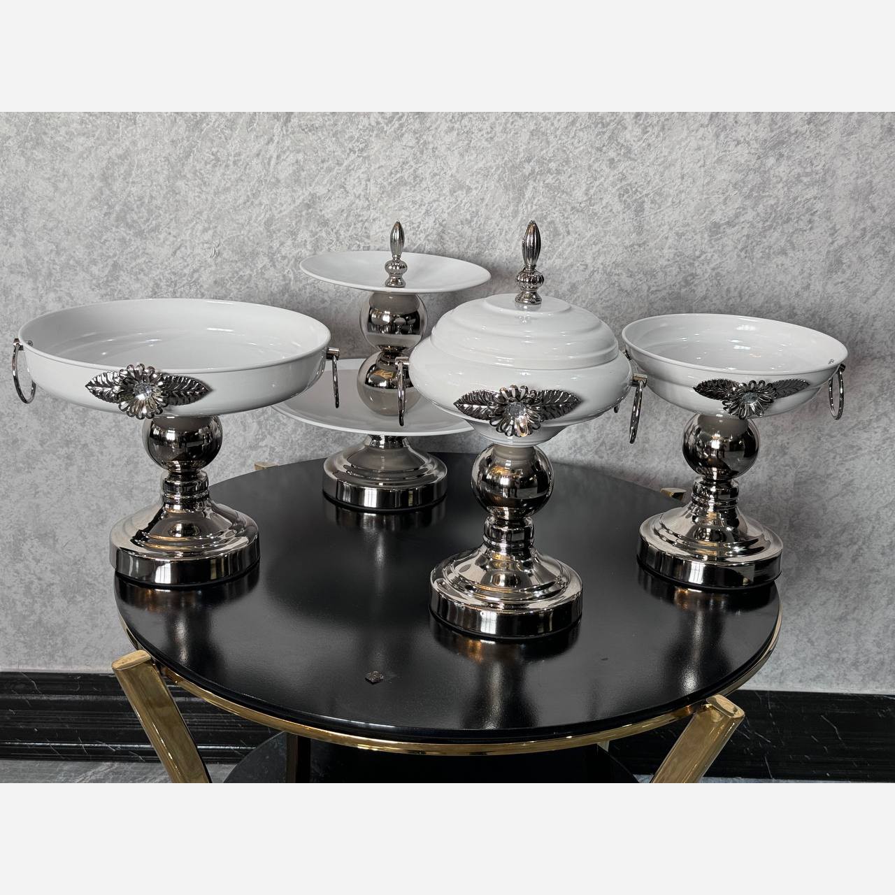 ست پذیرایی 4 تیکه سفید نقره ای 