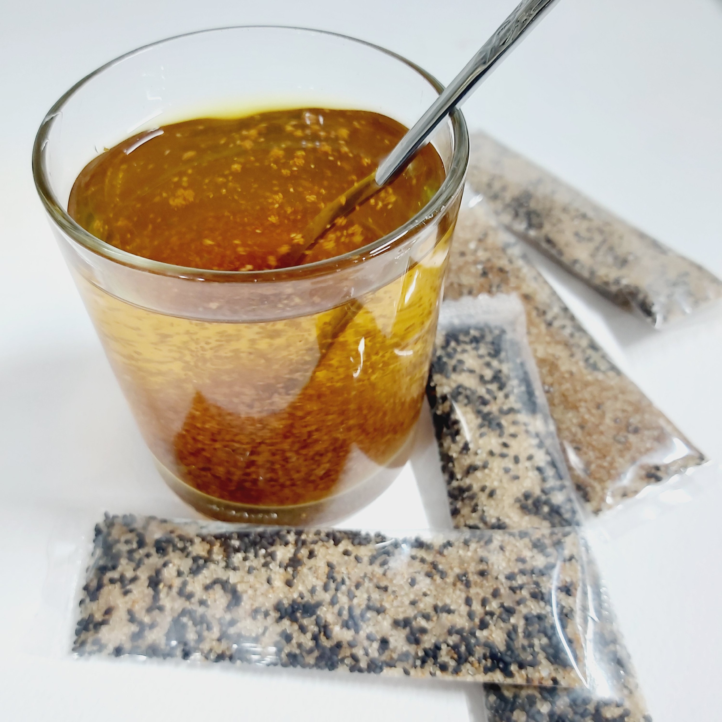 شربت تخم شربتی و زعفران با شکر قهوه ای 15 عددی 