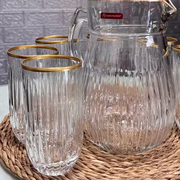 لیوان لب طلا سولو(هزینه ارسال پس کرایه)