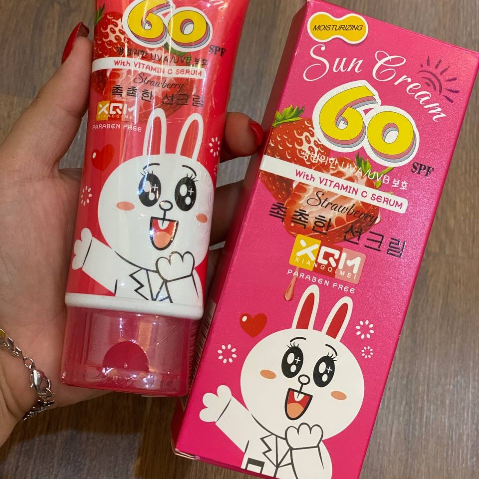 ضد آفتاب بی رنگ کرم ضدآفتاب بیرنگ ضدآفتاب بدون رنگ ضدافتاب اصل ضدآفتاب اورجینال