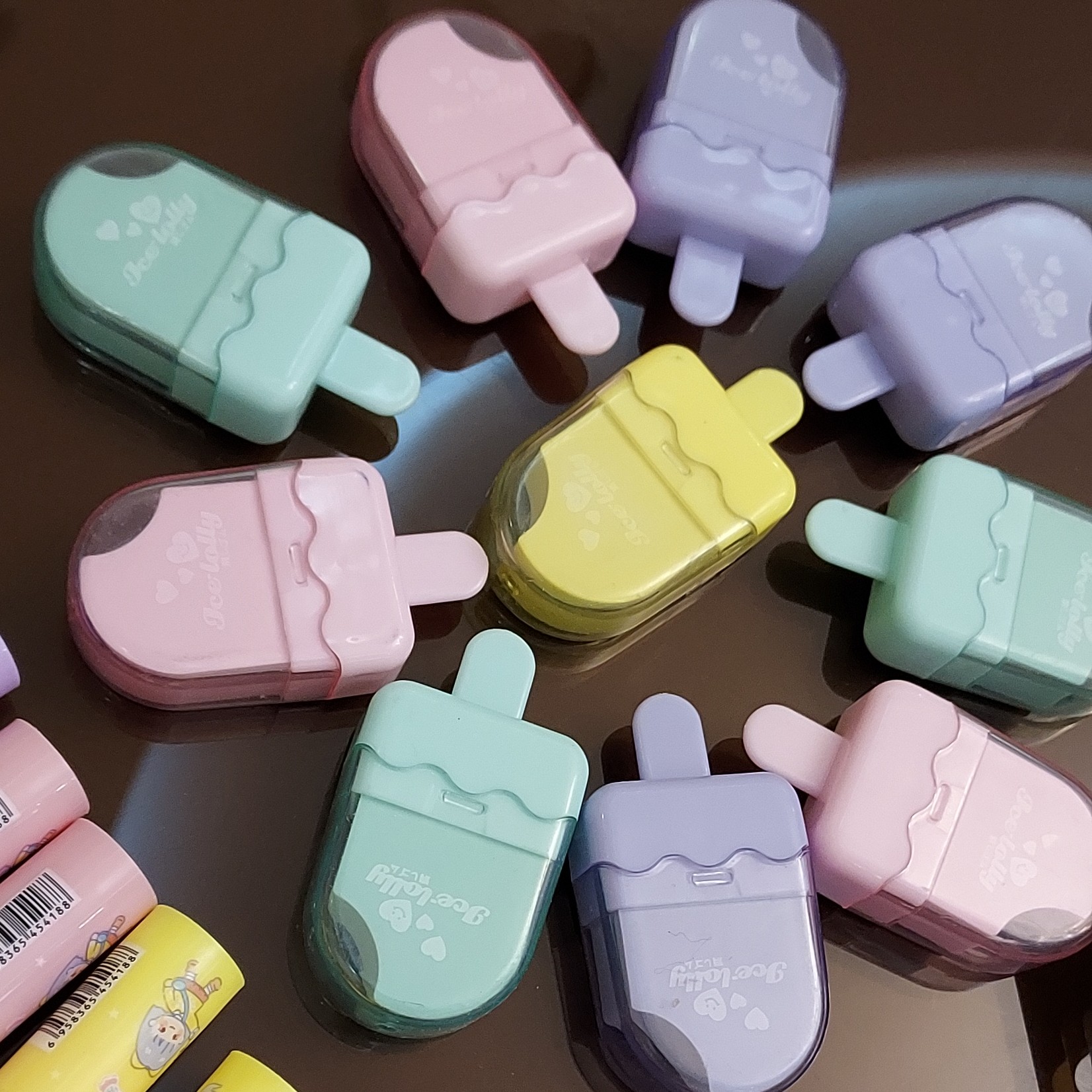 پاک کن طرح بستنی،غلاف دار در 4 رنگ بنفش زرد سبز و صورتی