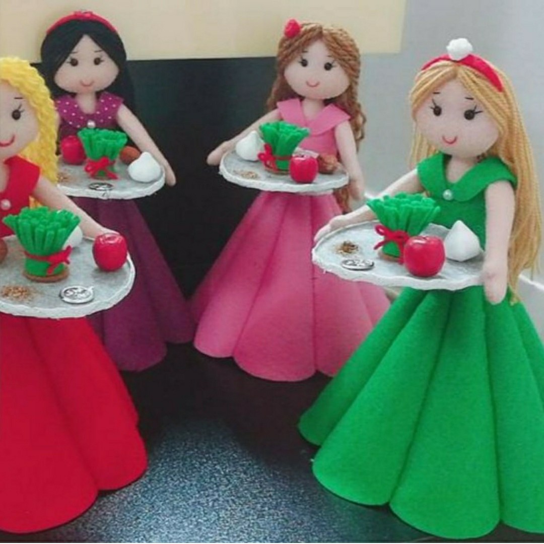 عروسک دختر هفت سین به دست نمدی 