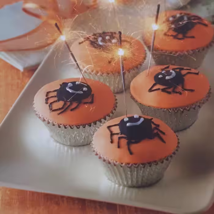 كتاب Cupcakes اثر جمعي از نويسندگان انتشارات Love Food