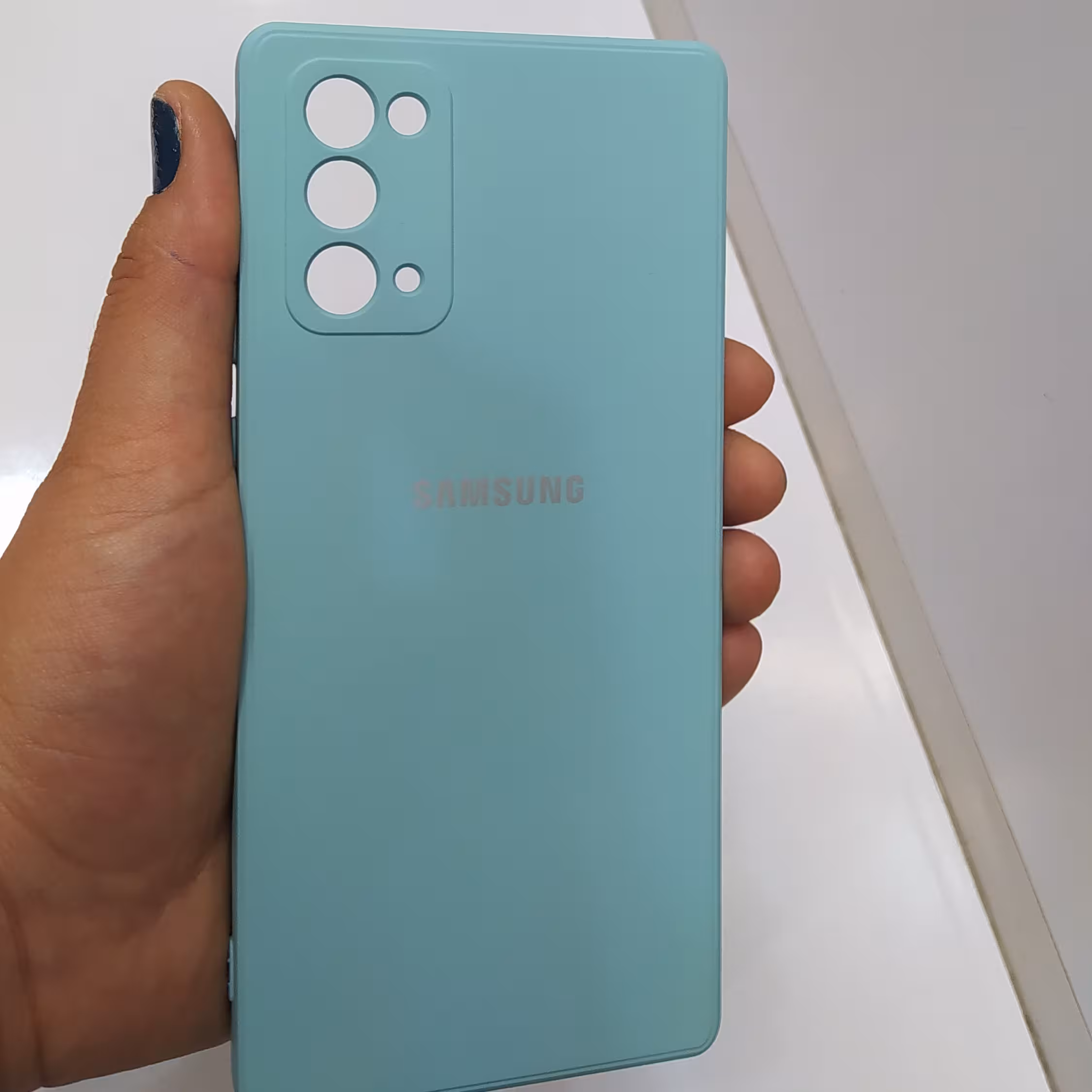 کاور گوشی سامسونگ Samsung Note 20 سیلیکونی دارای محافظ لنز دوربین دارای رنگهای مختلف لطفاً ورق بزنید 