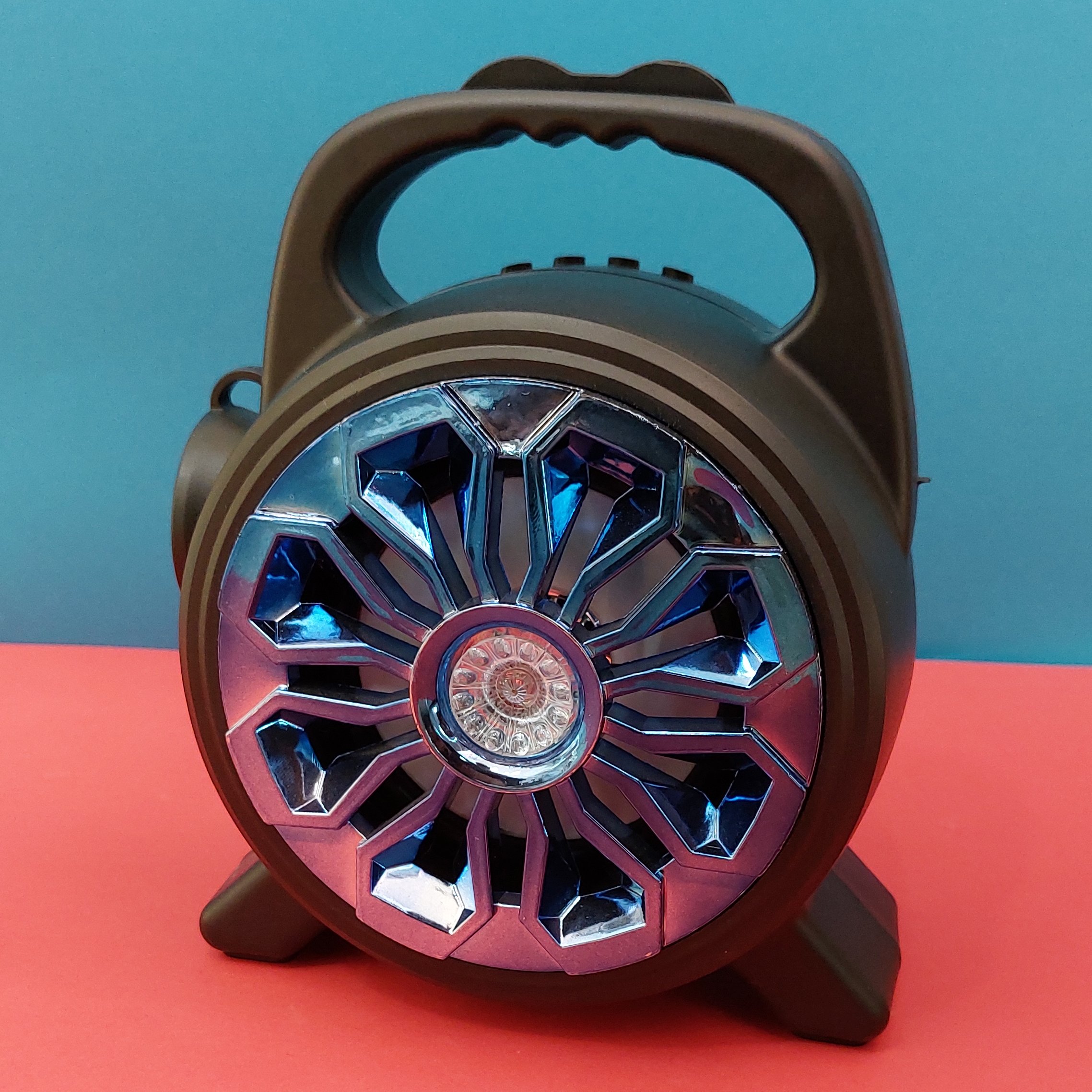 اسپیکر مدل MH-88BT با چراغ و نور رنگی و قابلیت اتصال میکروفون