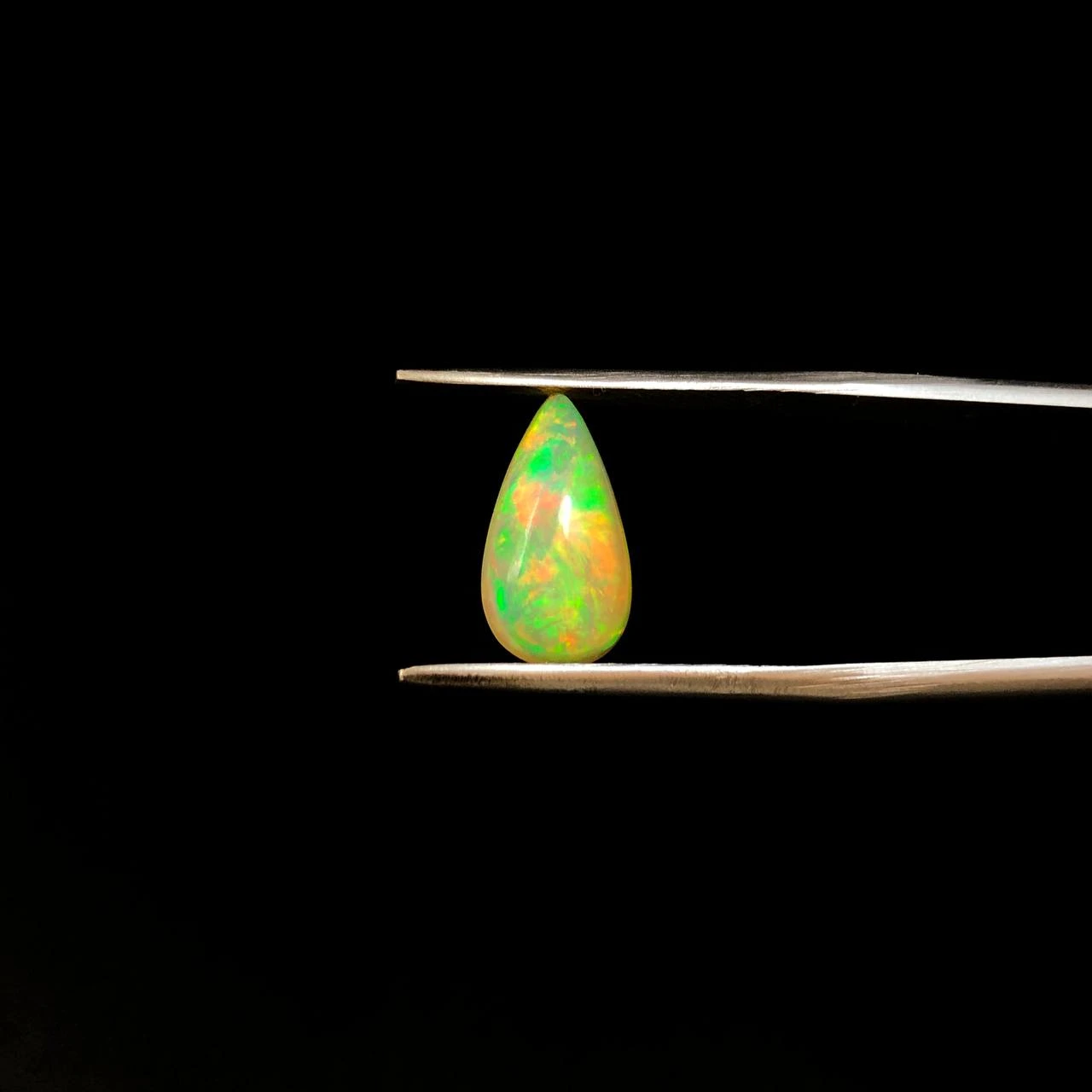 نگین اوپال اشکی اصل پر تلالو 250134