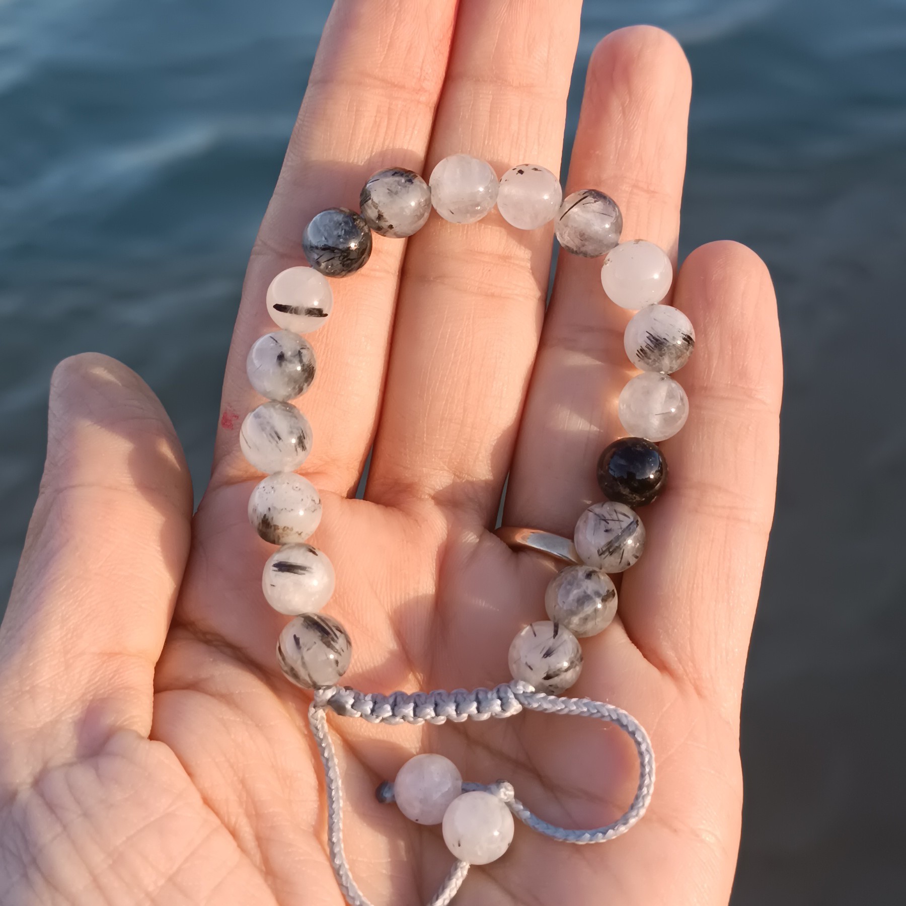 دستبند در مویی یا کوارتز  روتایل دستبند سنگ اصل با کیفیت درجه یک و گره کشویی قابل تنظیم