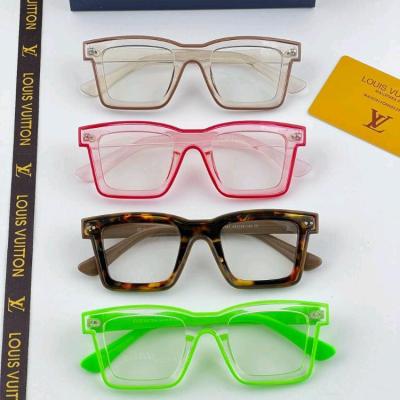 عینک دخترانه طبی