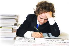 فایل بررسي نحوه تاثیر تشویق در افزایش یادگیری