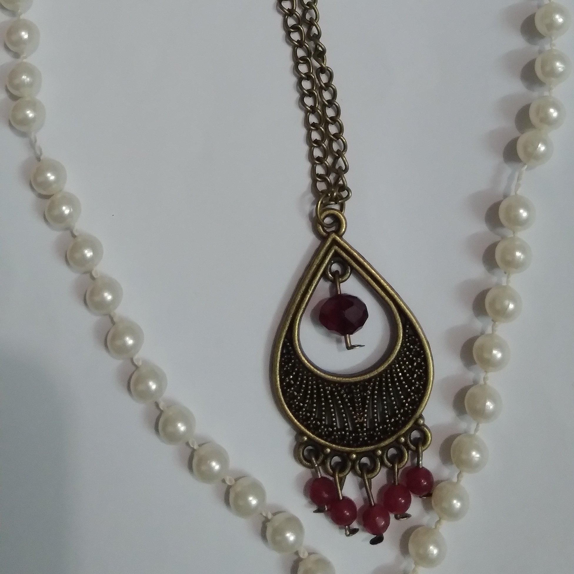 گردنبند ورو مانتویی مدل G28
هدیه ای شیک وزیبا برای عزیزانتان
مناسب خاص پسن