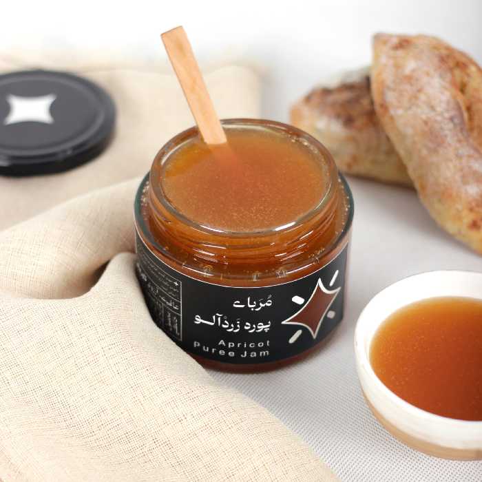  مربای پوره زردآلو (مارمالاد)-300 گرمی - تازه و خوش طعم خانگی- بدون مواد افزودنی و نگهدارنده ، پس کرایه 