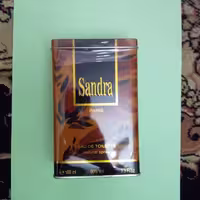 ادکلن زنانه ساندرا