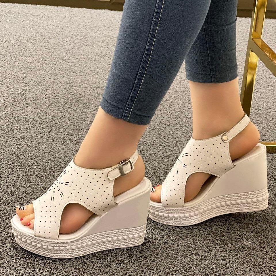 صندل زنانه لژدار کلاسیک مدل 105