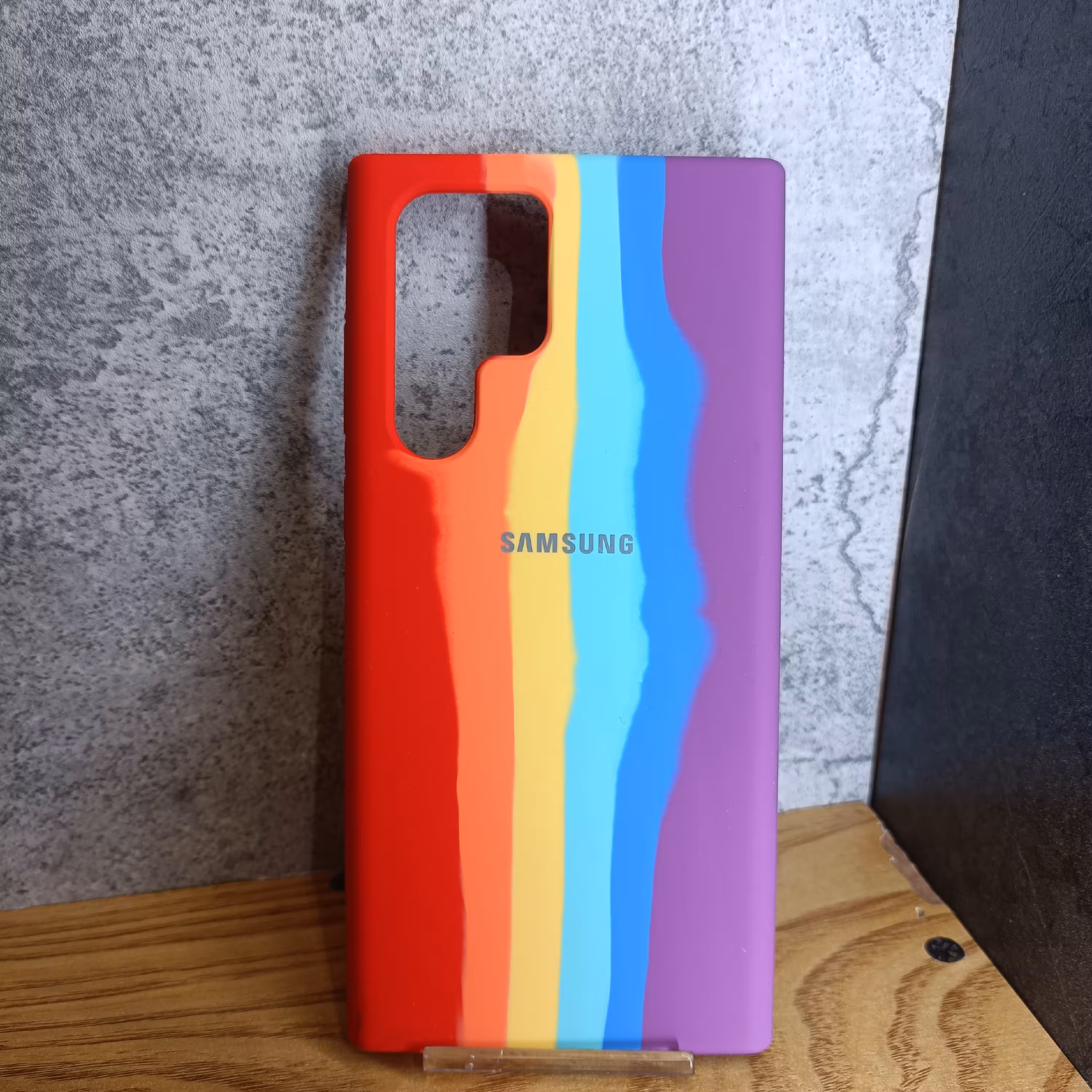 گارد(قاب)گوشی s22ultra مدل سیلیکن اصلی رنگین کمونی samsung  S22 ultra