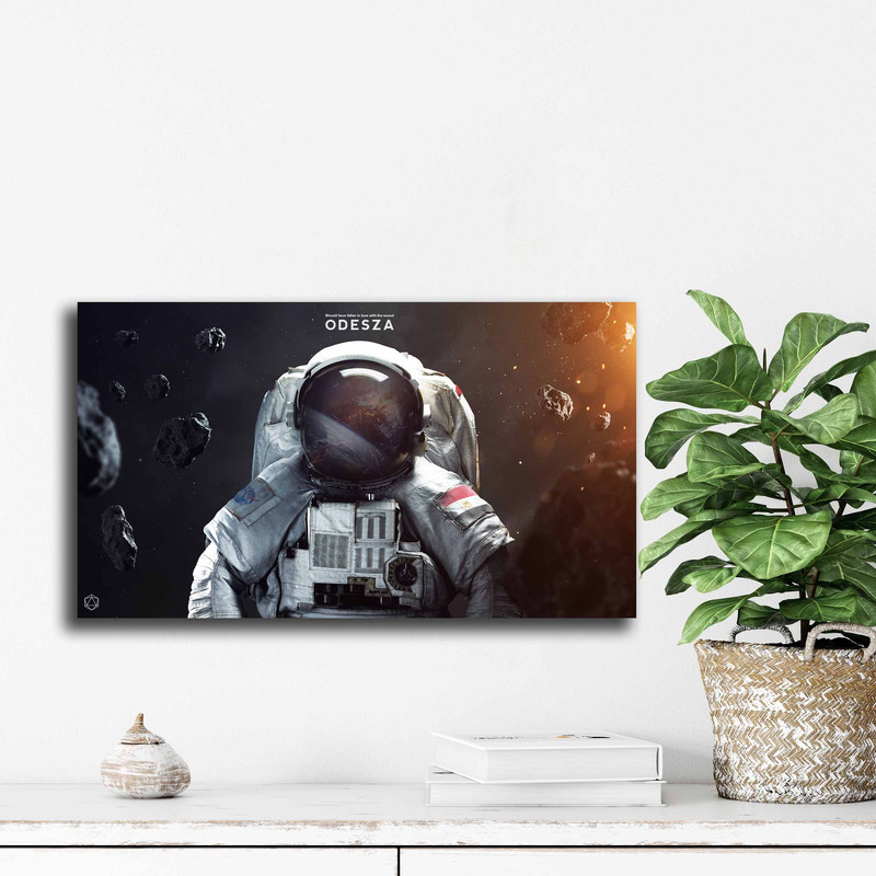 تابلو شاسی دنیای قاب مدل فضا نورد | دنیای قاب