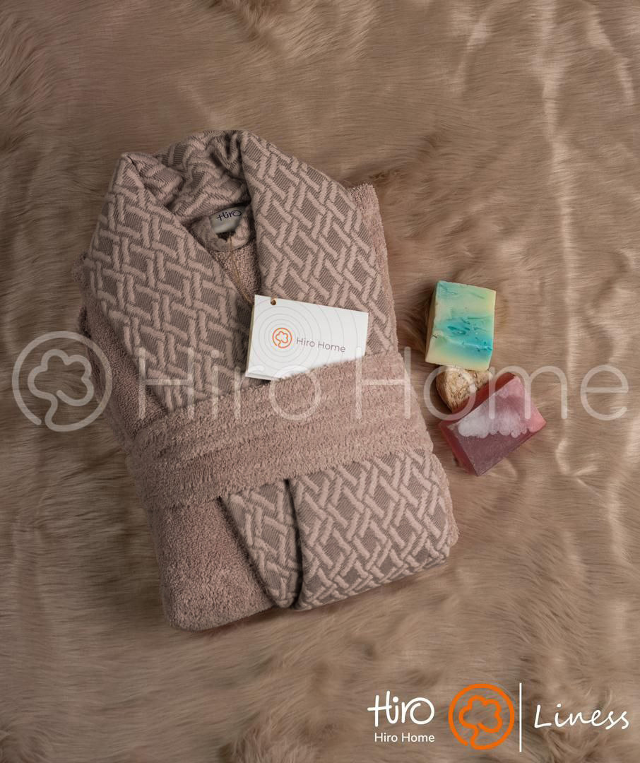 حوله تن پوش بلو طرح لاین رنگ شکلاتی