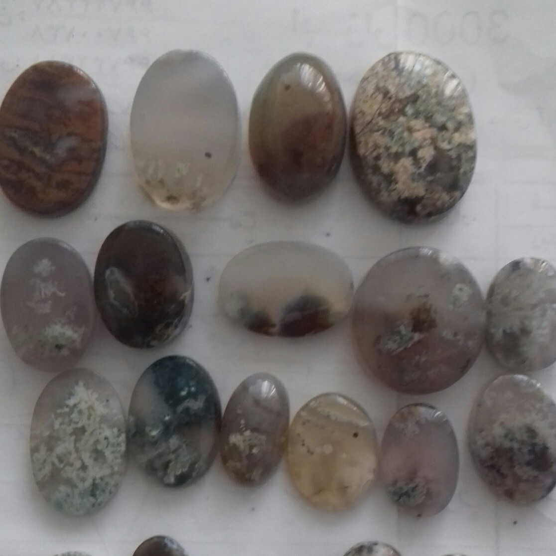 نگین شجر بهاری پک 20 عدد تراش و پولیش دست از  تولید به مصرف