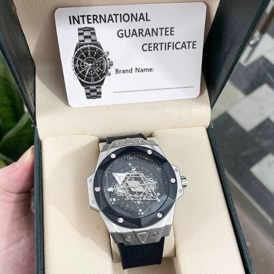 ساعت مچی مردانه هابلوت عنکبوتی بند رابر آنتی آلرژی و قفل حک شده رنگ مشکی با جعبه و ارسال رایگان