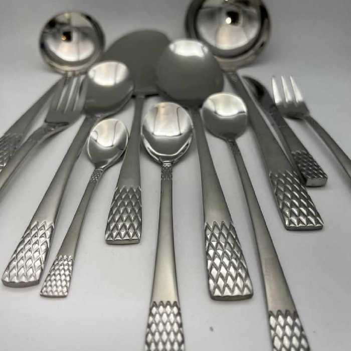 سرویس قاشق چنگال 24 نفری  مدل اروپایی یونیک 