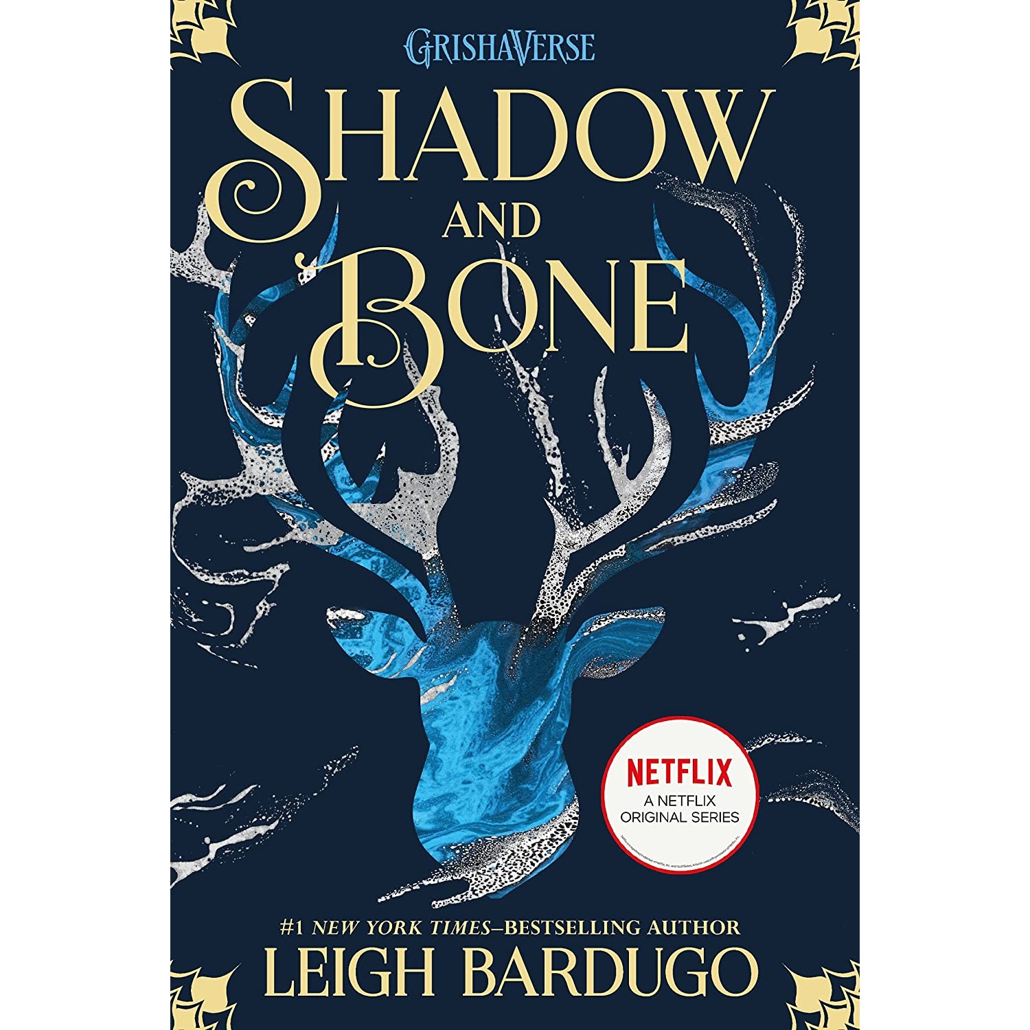 کتاب Shadow and Bone اثر Leigh Bardugo انتشارات Henry Holt and Co
