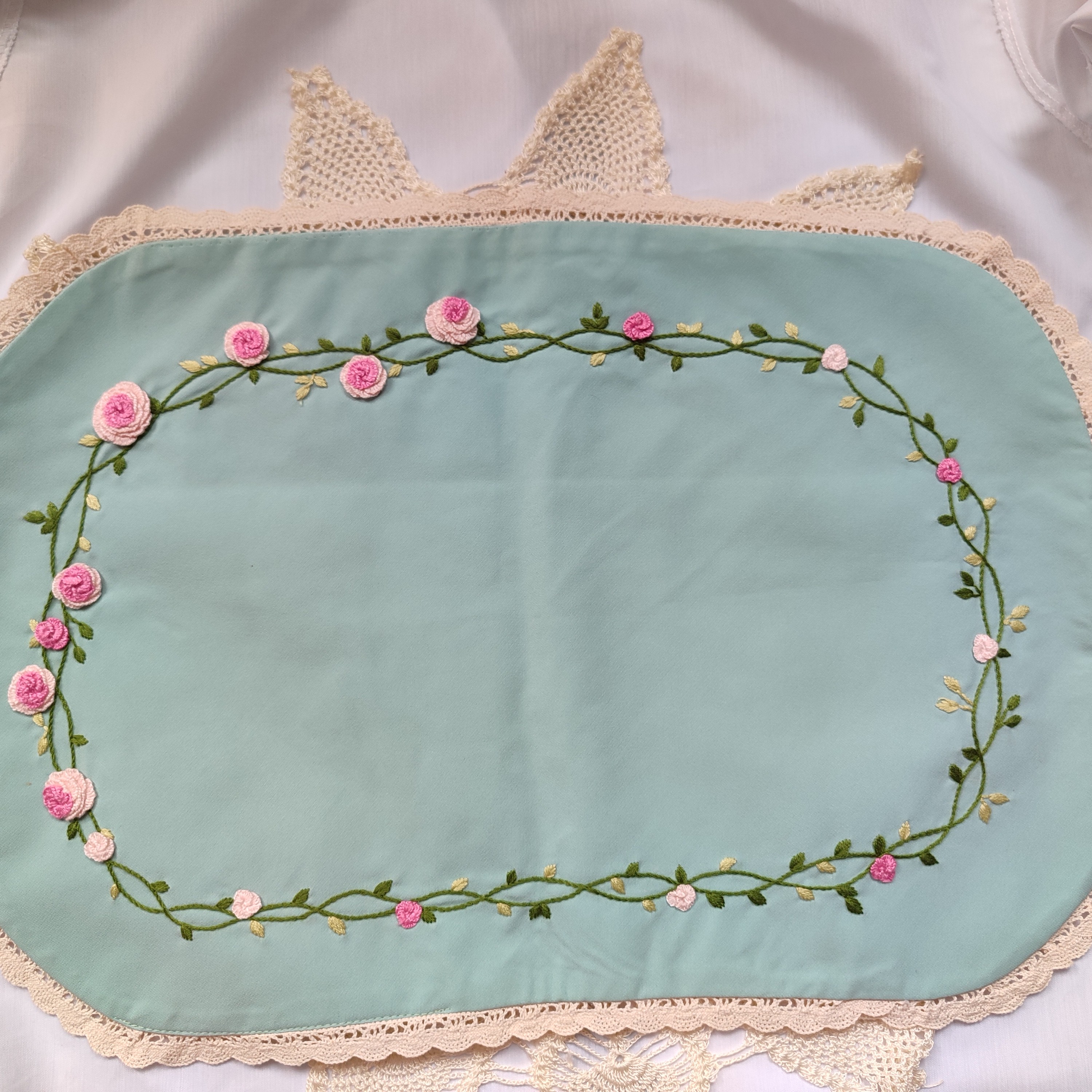 رومیزی  کد 018