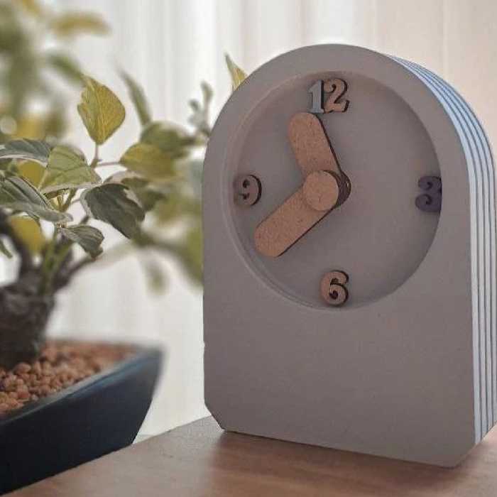 ساعت رومیزی رایا طرح ساده