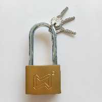قفل آویز طلایی پایه بلند نیکا سایز 63 میلیمتر NIKA 