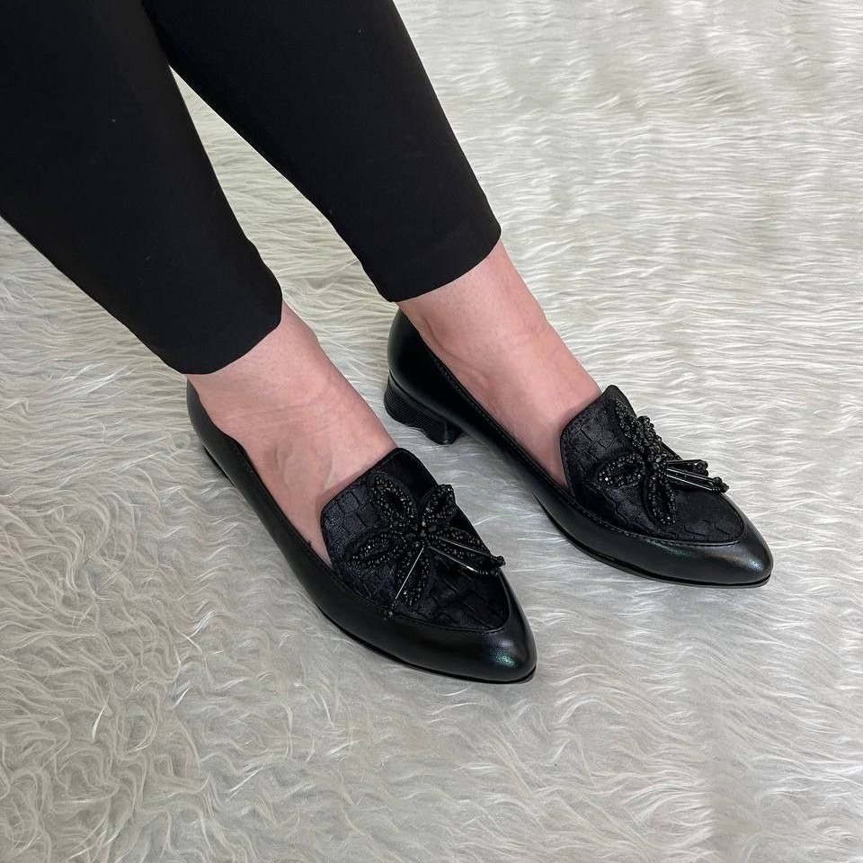 کفش پاشنه کوتاه مدل ستاره نگین دار