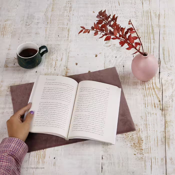 کتاب من چیزهایی میبینم که دیگران نمیبینند اثر فرشته میرزایی انتشارات کتاب کوچه