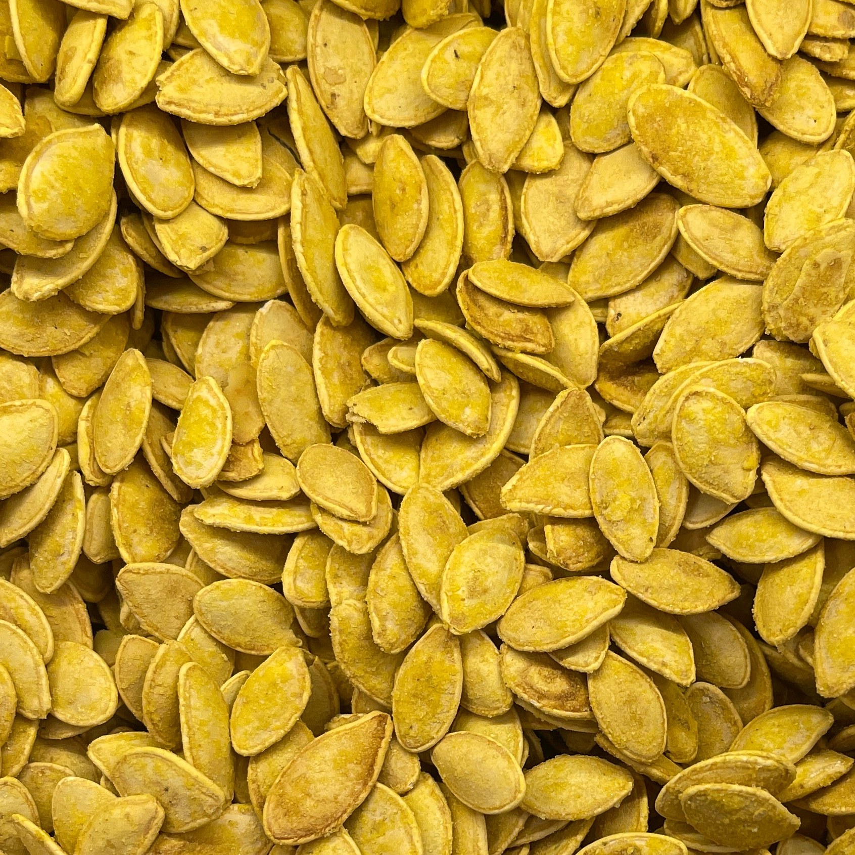 تخمه کدو گوشتی  بوداده لعابی پرمغز زعفرانی