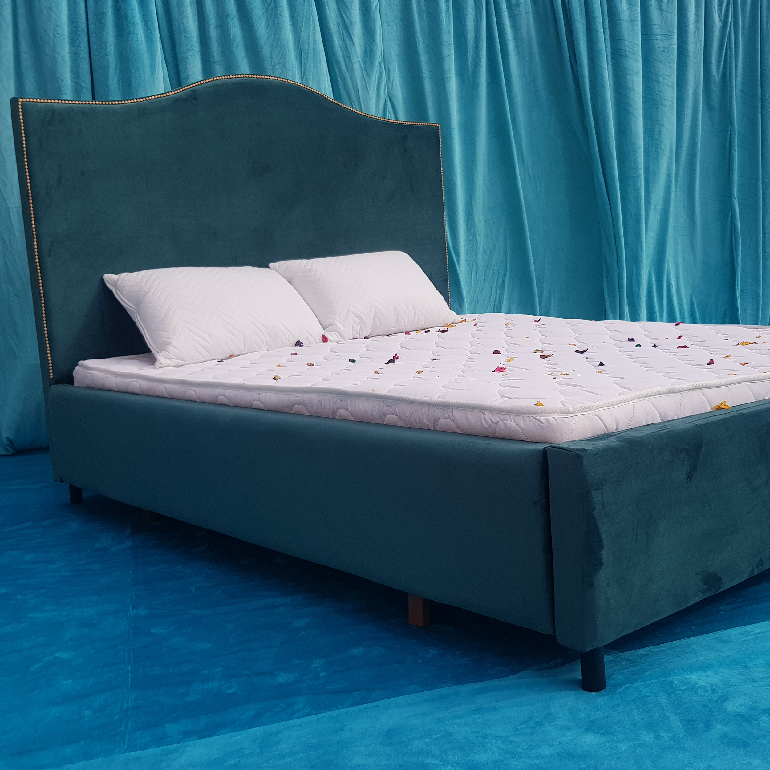 تخت خواب دونفره کد T 570 سایز 180x200 سانتی متر